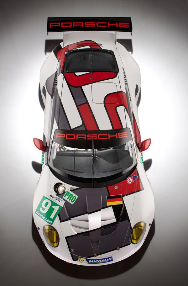 Porsche_911_RSR_2