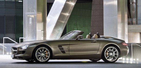 La pureza de líneas no se ha perdido con la variante Roadster del Mercedes SLS AMG.