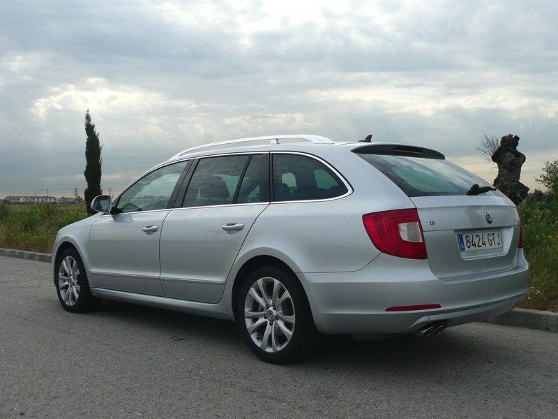 Skoda Superb Combi