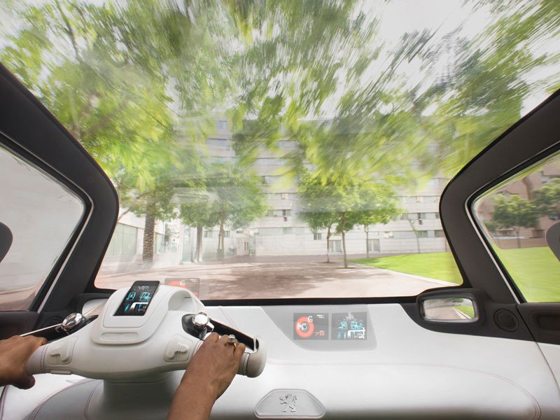La posición de conducción es como la de una scooter