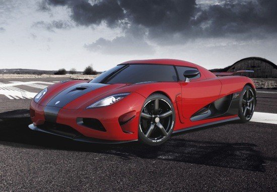 El Koenigsegg Agera R es el modelo más radical con 1.140 CV y con 6 récord Guinness en su poder.