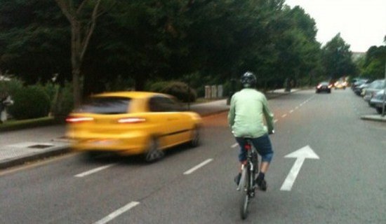 Adelantar a un ciclista