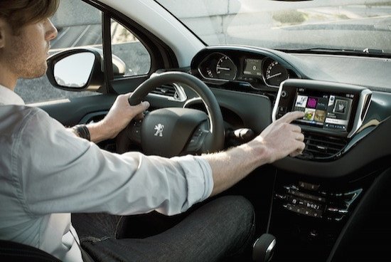 peugeot 208 1