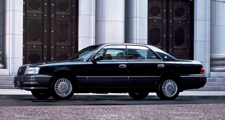 Toyota Crown 10º Generación