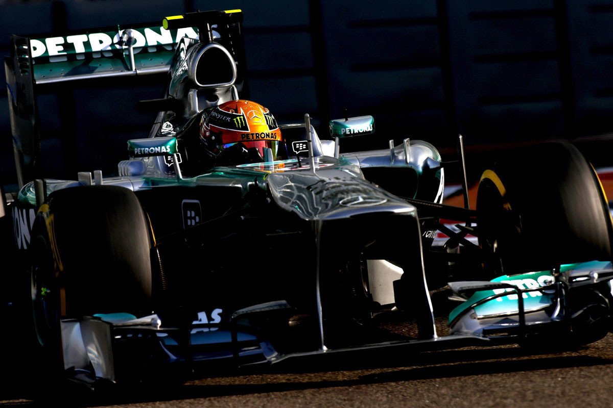 F1_AbuDhabi_Hamilton_01