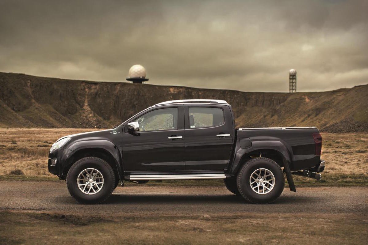  ISUZU D-MAX ARCTIC TRUCKS AT35