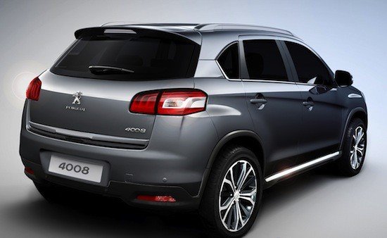 Utilizando la base del Mitsubishi ASX, el Peugeot 4008 llegará a finales de año.