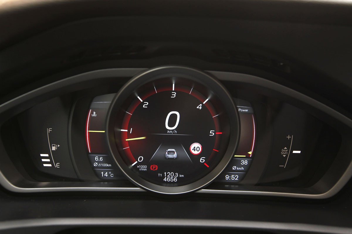 Volvo V40 D3