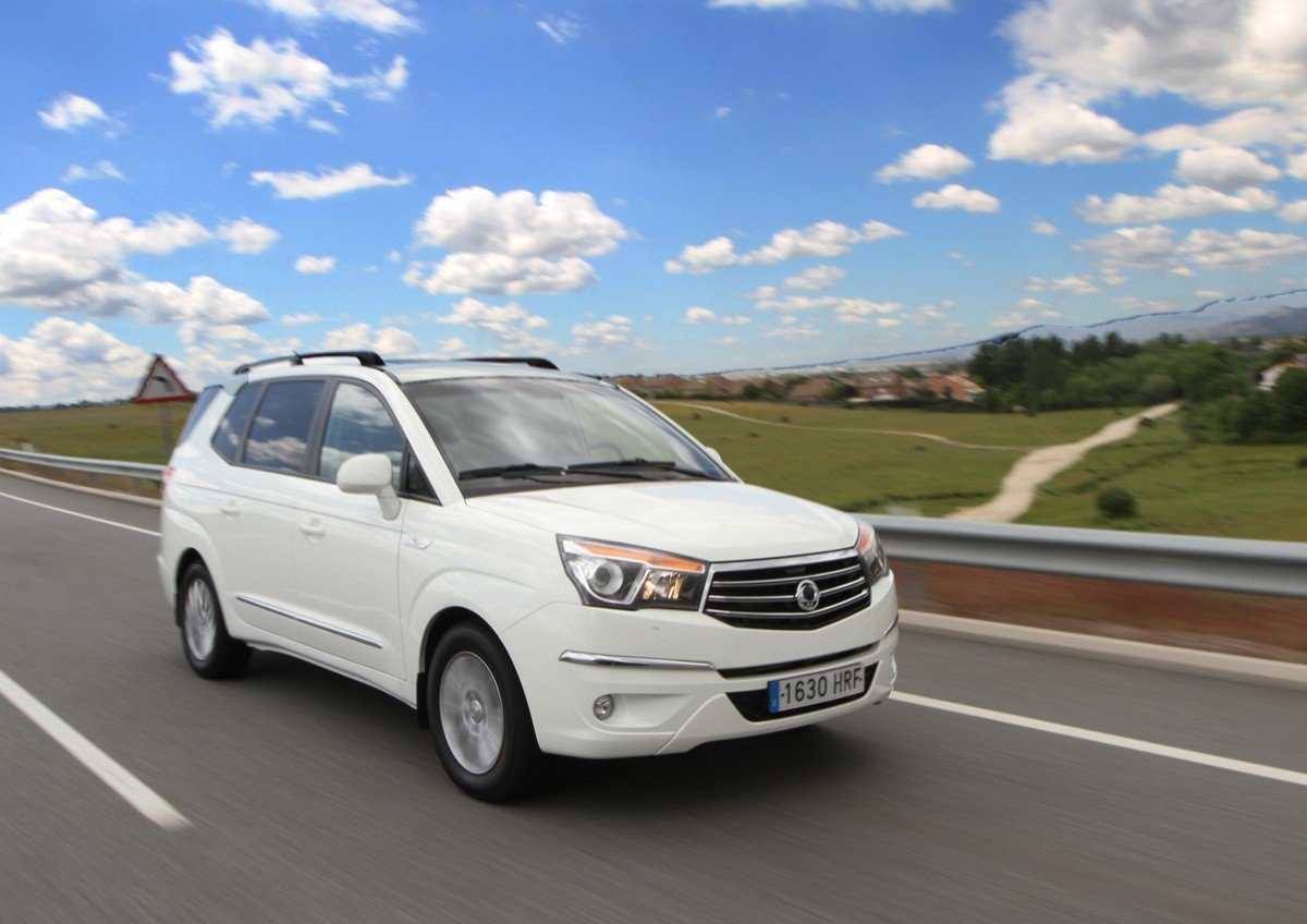 SsangYong Rodius 2013