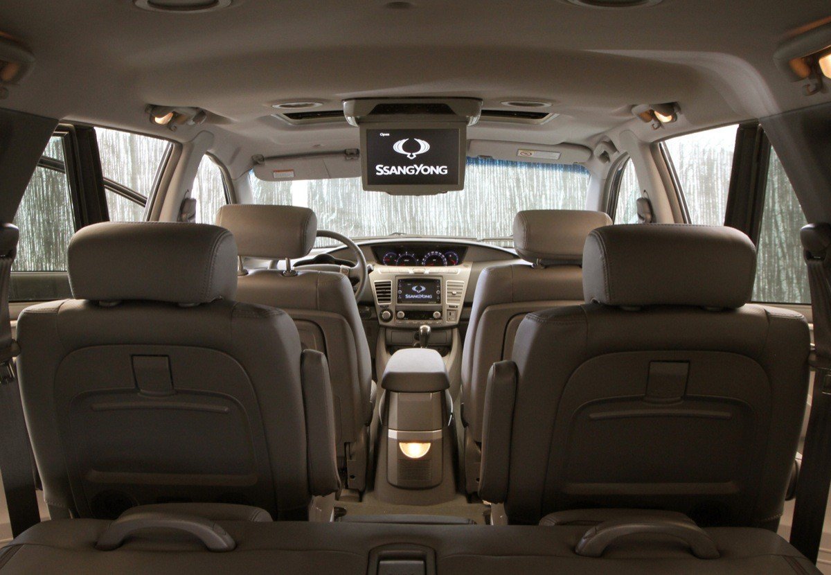 SsangYong Rodius 2013