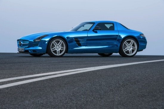 mercedes-benz-sls-amg-electric-drive-br-197-paris-2012-4