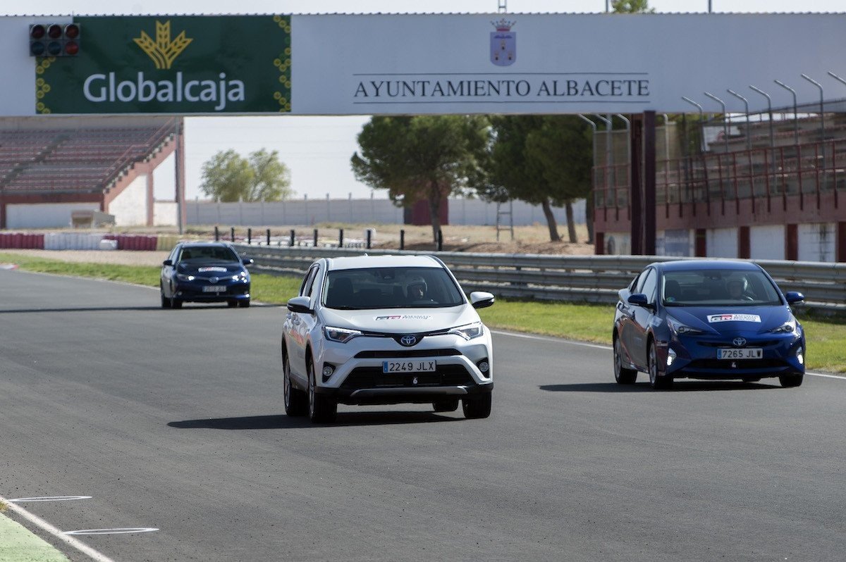 24 horas Toyota híbrida