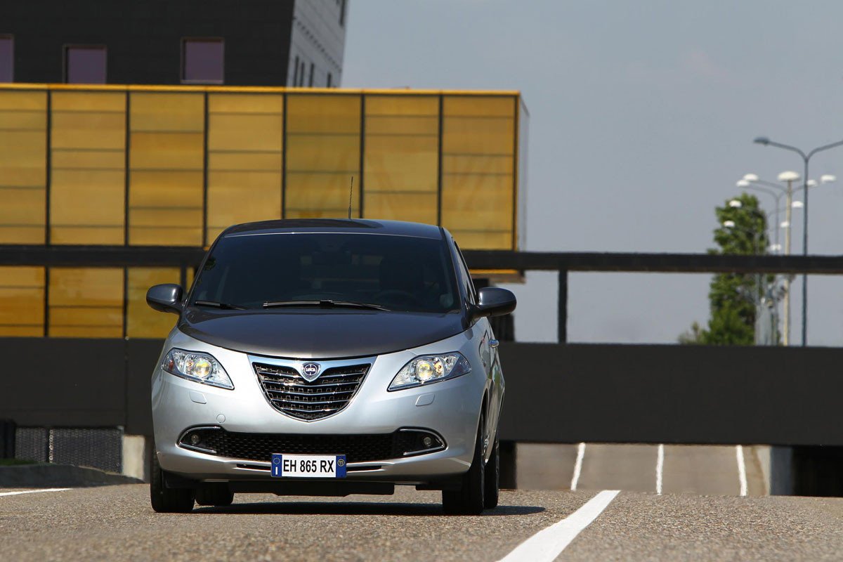 Lancia Ypsilon