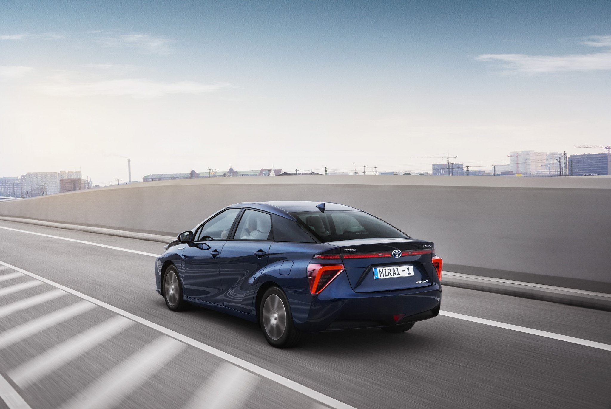 toyota mirai