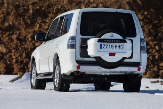 Mitsubishi Montero 2012