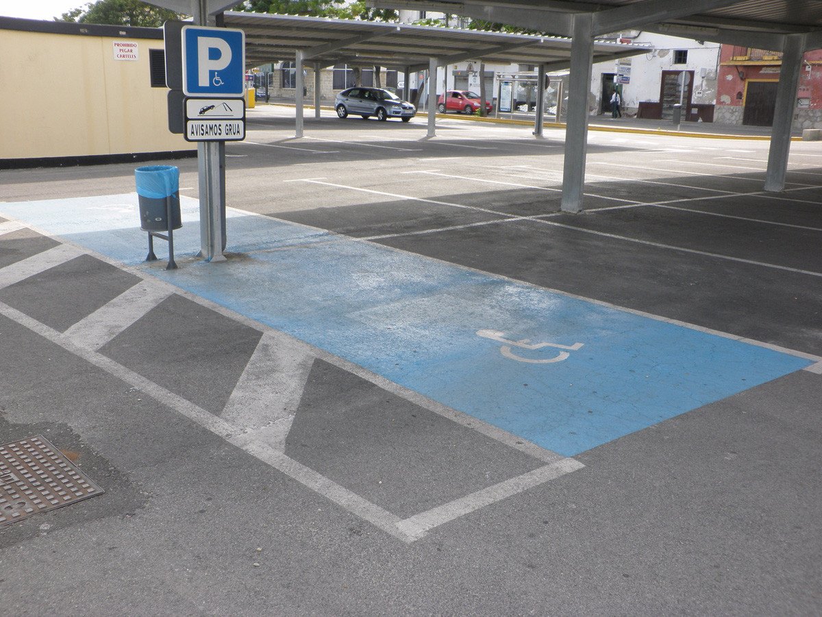 Plaza minusválidos