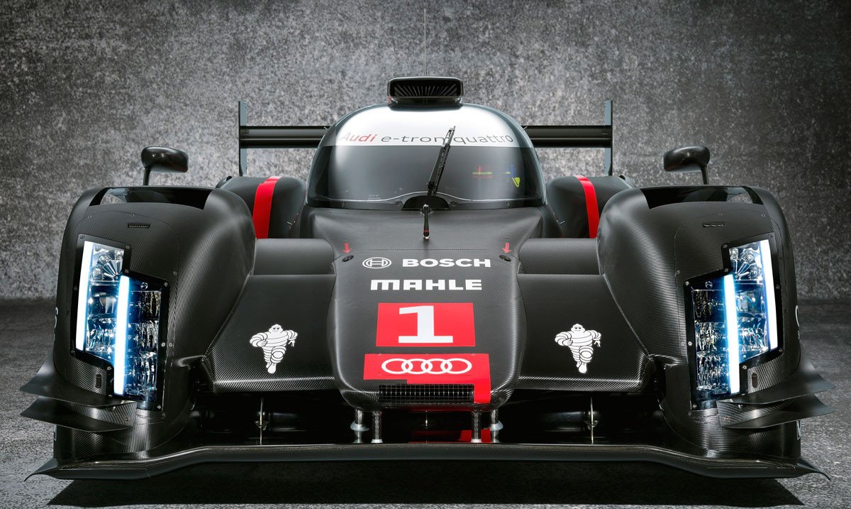 Audi_R18_03
