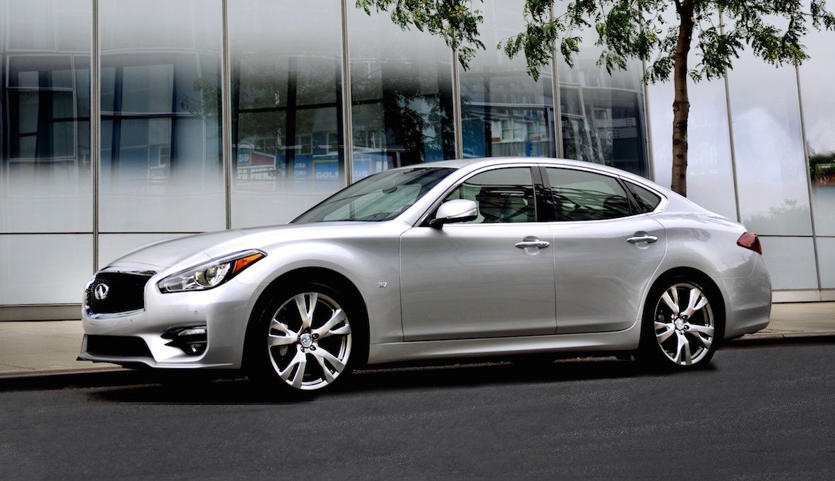 Infiniti Q70 2014