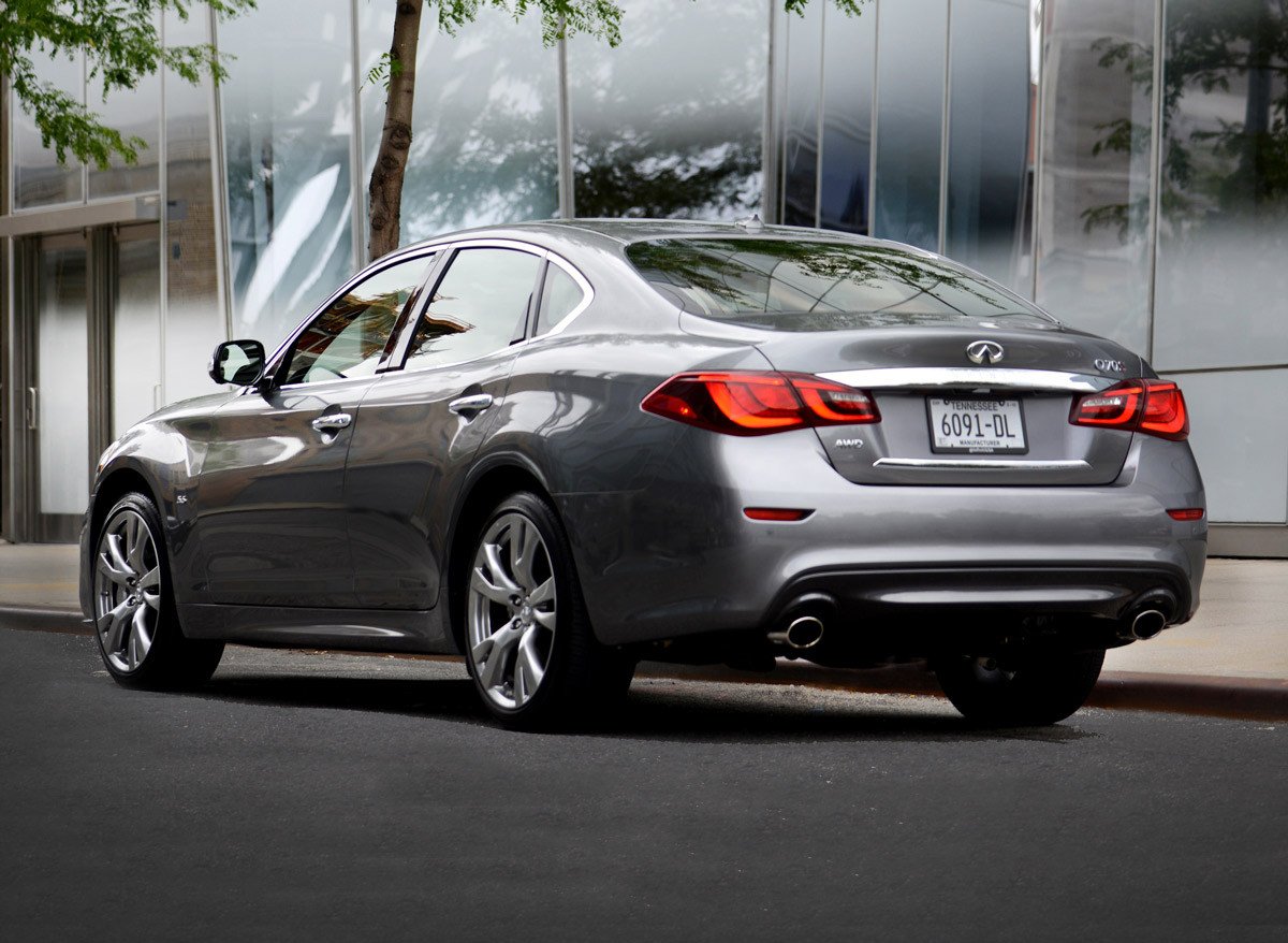 Infiniti Q70 2014