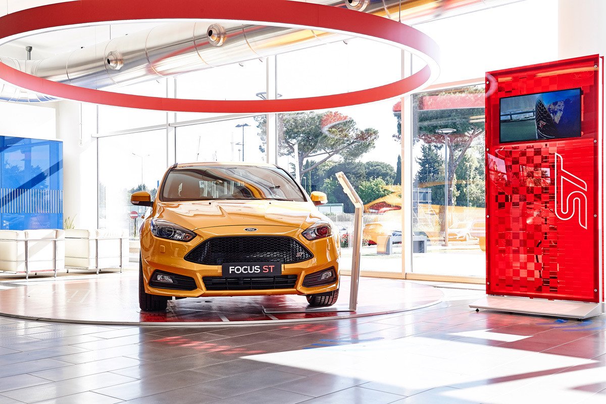 Ford Store
