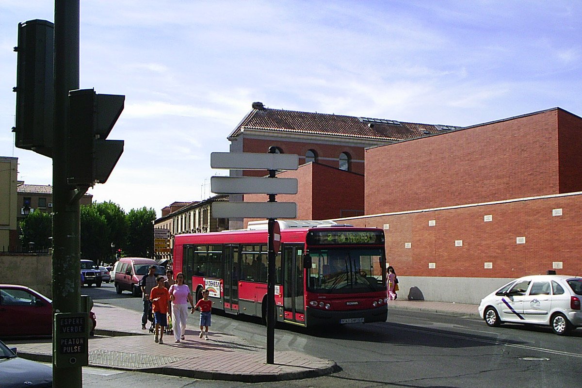 Bus