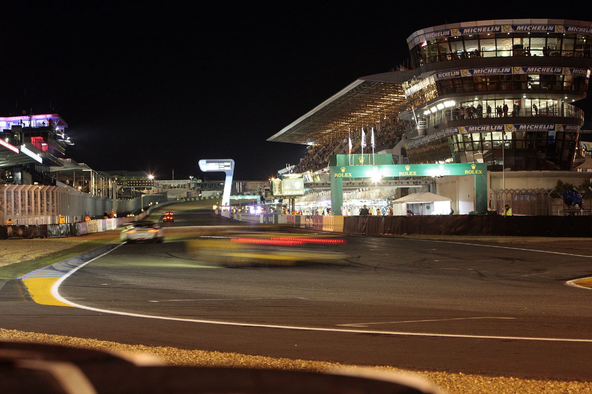LeMans_Noche