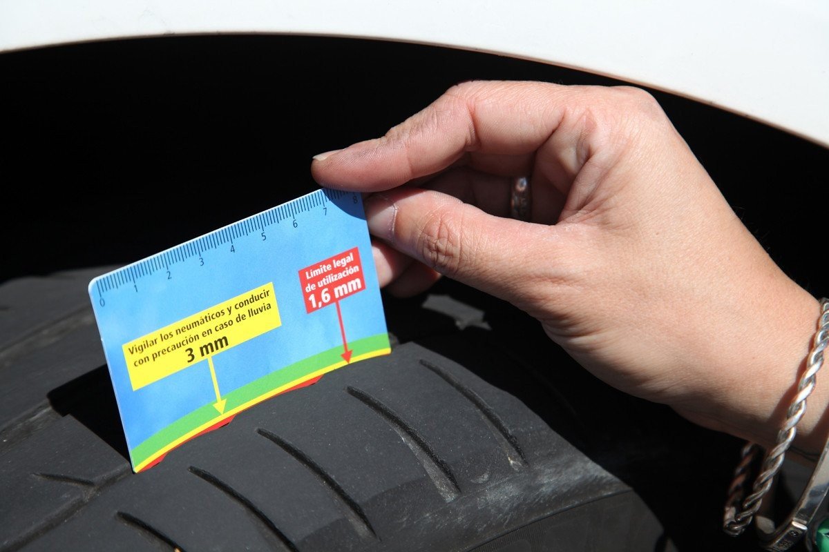 medir dibujo neumatico