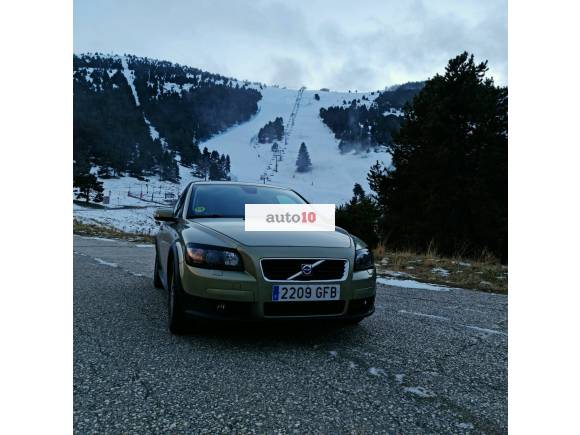 Volvo C30 d.5 MOMENTUM, 180cv 2.4.