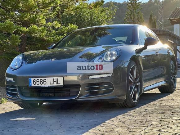 Porsche Panamera 4S Sedán 2014