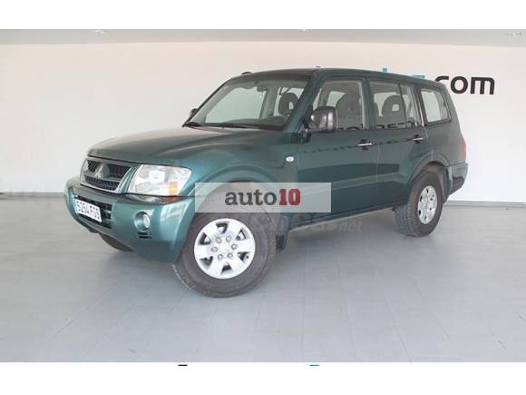 MITSUBISHI Montero