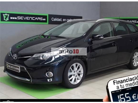TOYOTA Auris