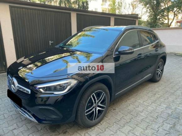 Mercedes-Benz GLA 250e progressive