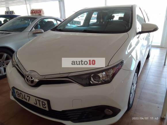 TOYOTA AURIS 1.4 D. 90 CV.
