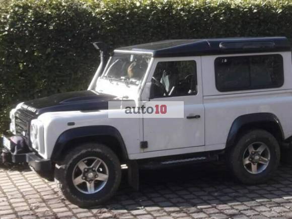 Land Rover Defender 90 SW SE
