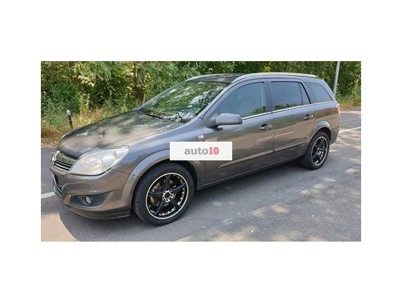 Opel astra  whatsapp:+39 371 363 8187  