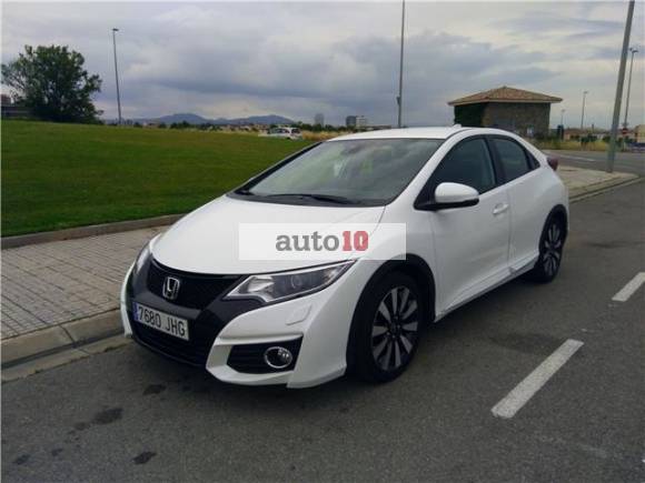 Honda Civic 1.8 i-VTEC Elegance Navi