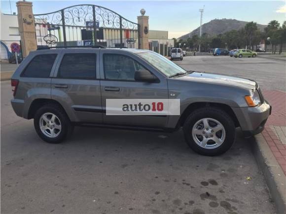 Jeep Grand Cherokee 3.0CRD Laredo Aut.