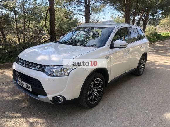 Mitsubishi Outlander PHEV Kaiteki