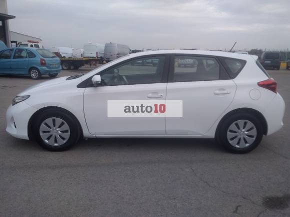 TOYOTA AURIS 1.4 D. 90 CV. (POR LOTES). 