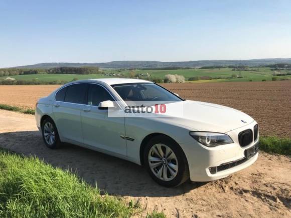  BMW 740xDrive Navi