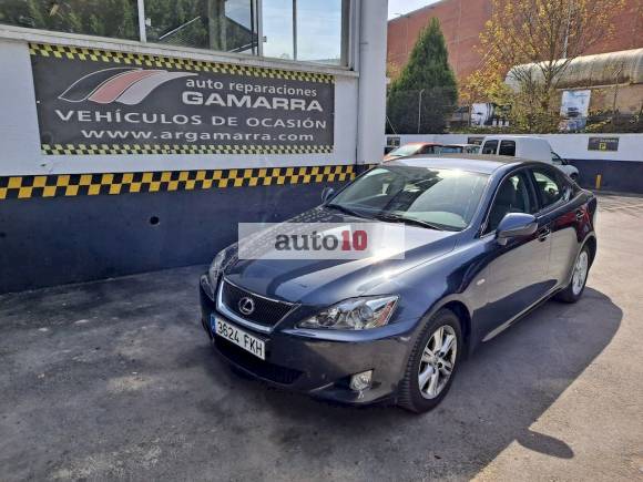 SE VENDE LEXUS IS220d