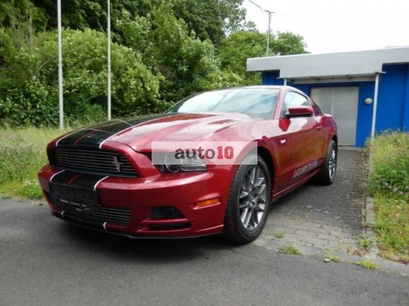 Ford Mustang Premium