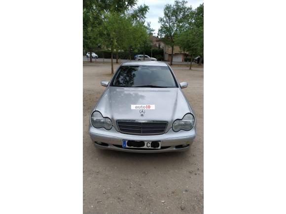 OCASIÓN.Mercedes C200 Classic gasoil 122CV. Preciosa berlina de 117.500kms