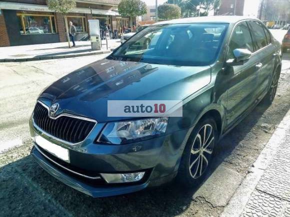  Skoda Octavia 1.6TDI CR Style DSG 110 