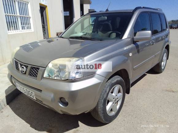 NISSAN X-TRAIL 2.2 DCi 136 CV 6 VELOCIDADES. 