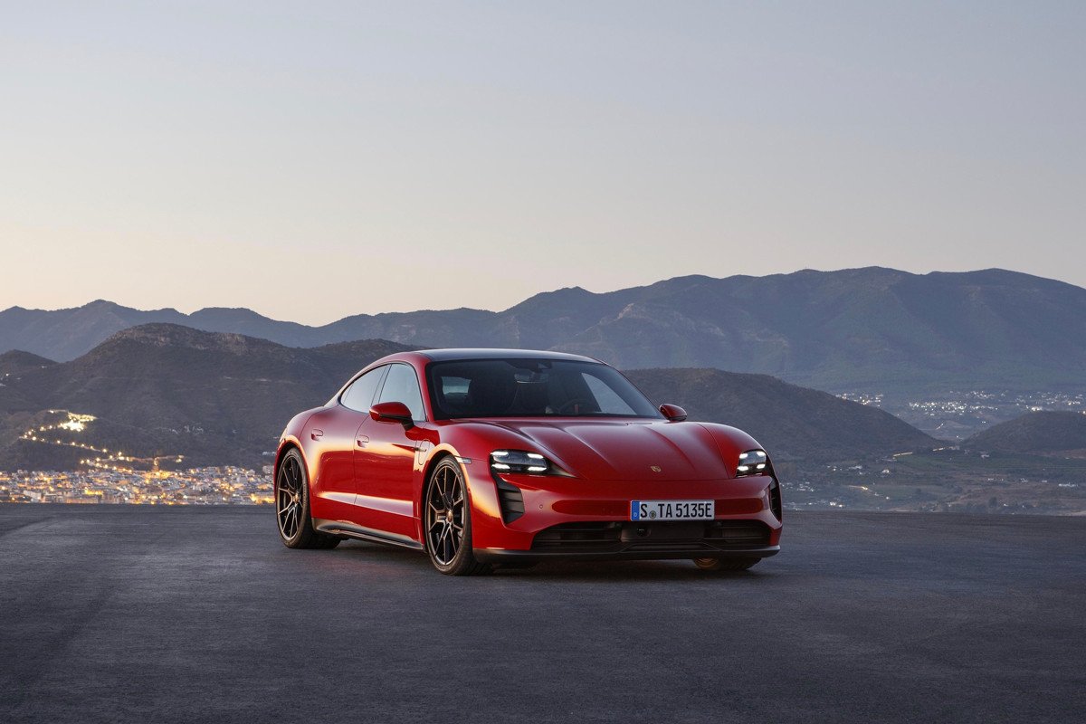 Novedades en el Porsche Taycan: una nueva carrocería Sport Turismo y la versión GTS