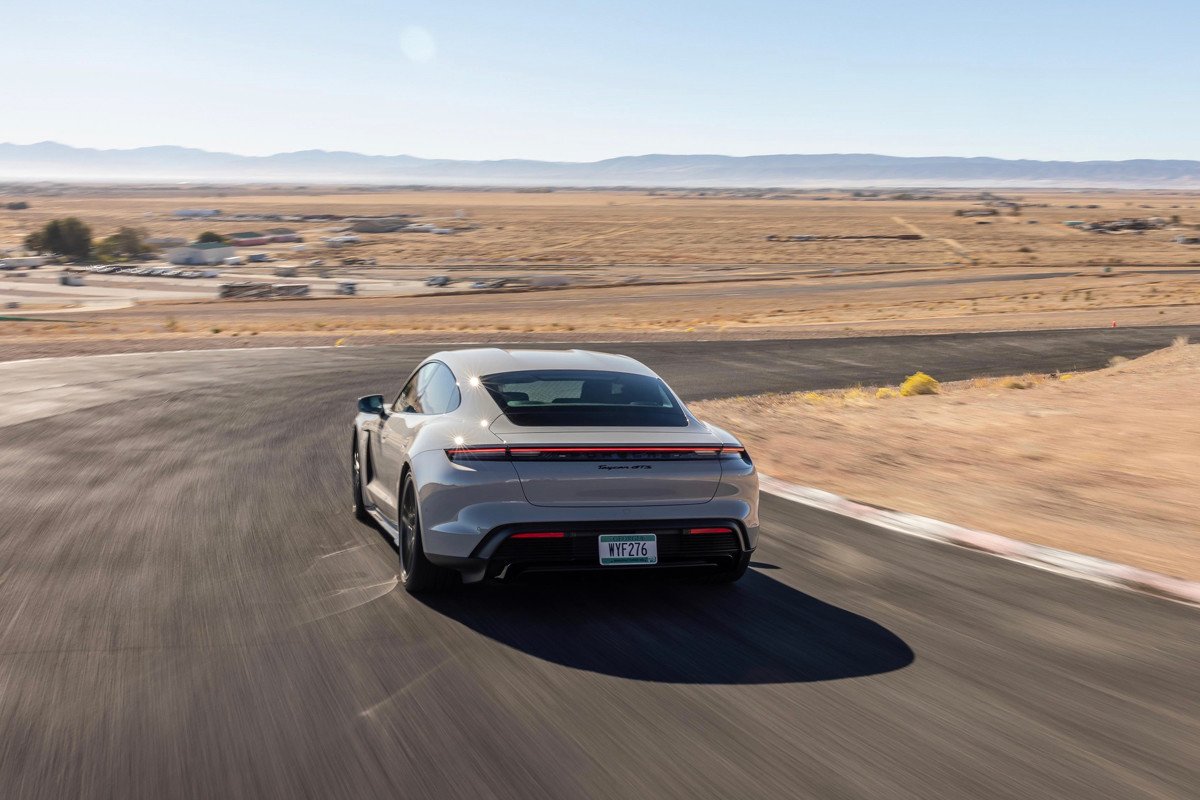 Novedades en el Porsche Taycan: una nueva carrocería Sport Turismo y la versión GTS