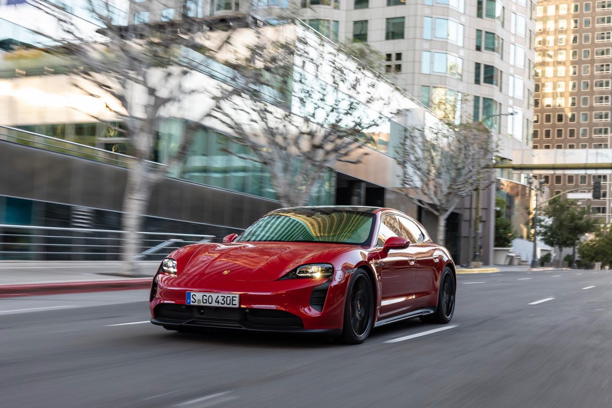 Novedades en el Porsche Taycan: una nueva carrocería Sport Turismo y la versión GTS