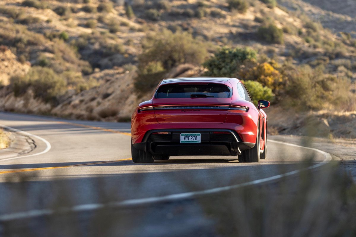 Novedades en el Porsche Taycan: una nueva carrocería Sport Turismo y la versión GTS