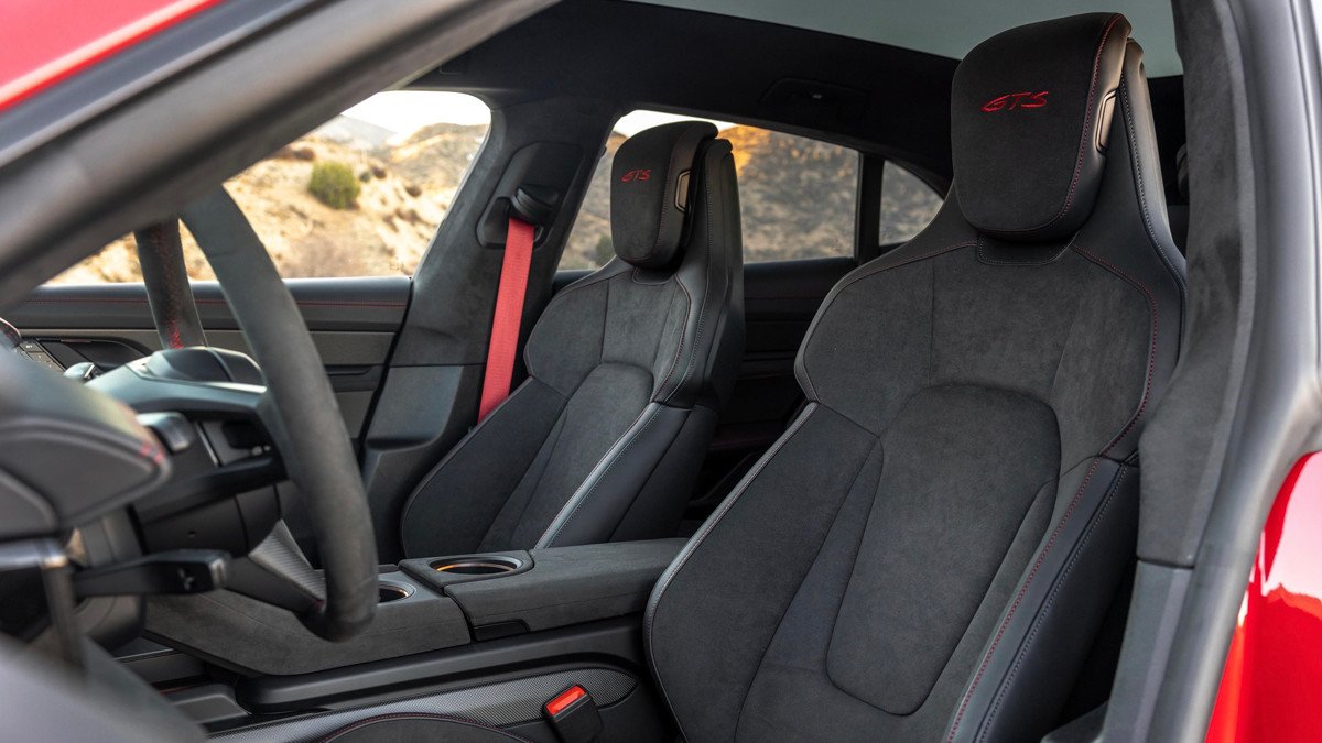 Novedades en el Porsche Taycan: una nueva carrocería Sport Turismo y la versión GTS
